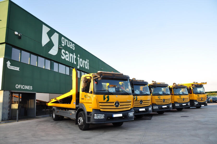 Gruas Sant Jordi - Desguace Barcelona Comprocoche.org